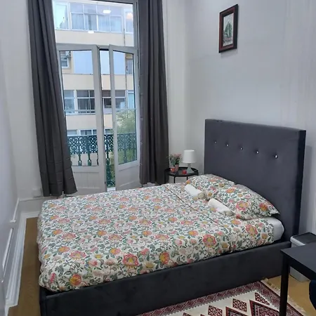 Urban Nest Guest House,lisbon